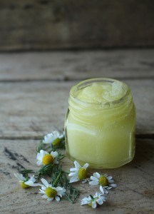 chamomile lip scrub (homemade products)